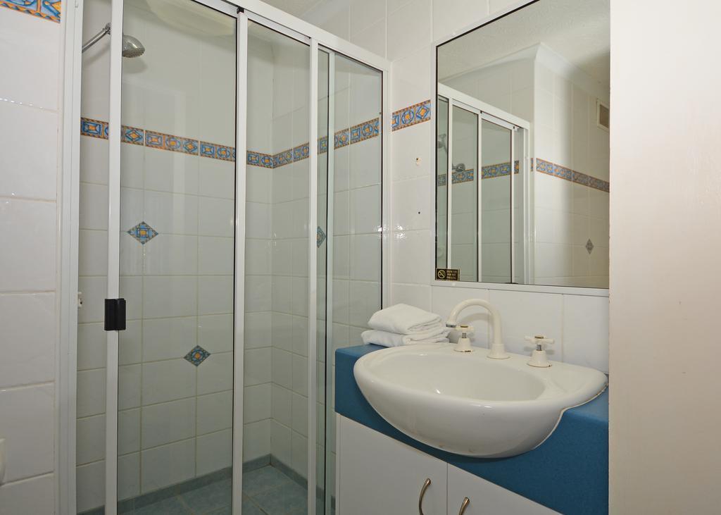 Jade Waters Luxury Apartments 赫维湾 外观 照片
