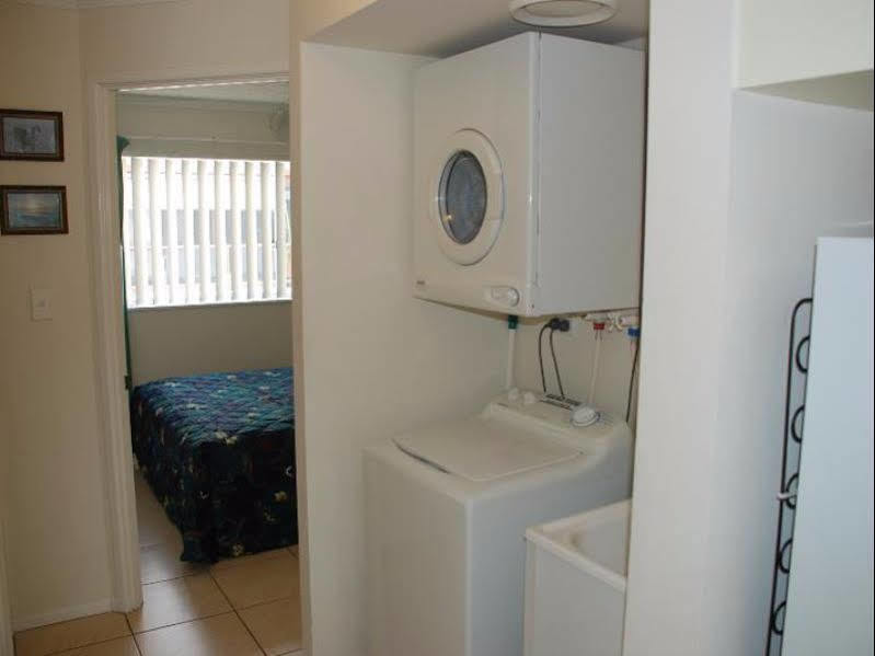 Jade Waters Luxury Apartments 赫维湾 外观 照片